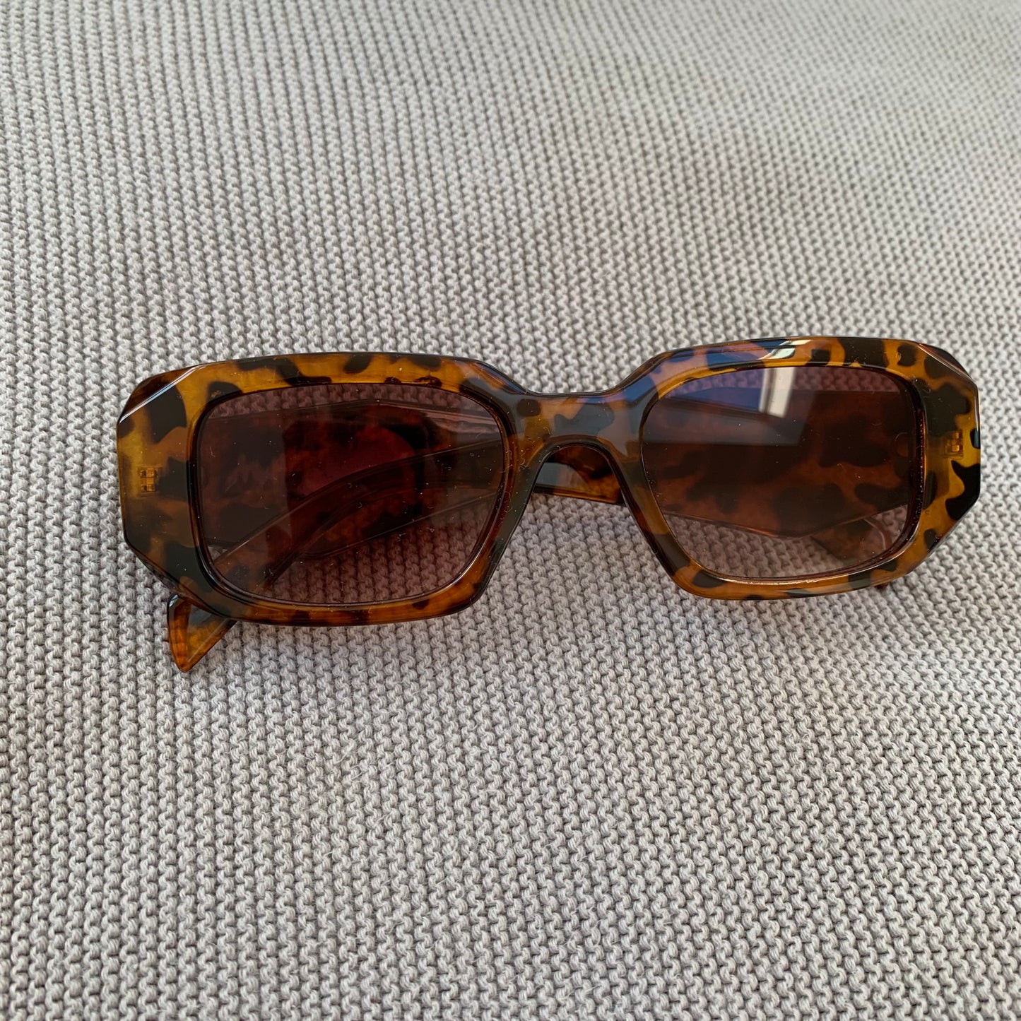 Sun glasses