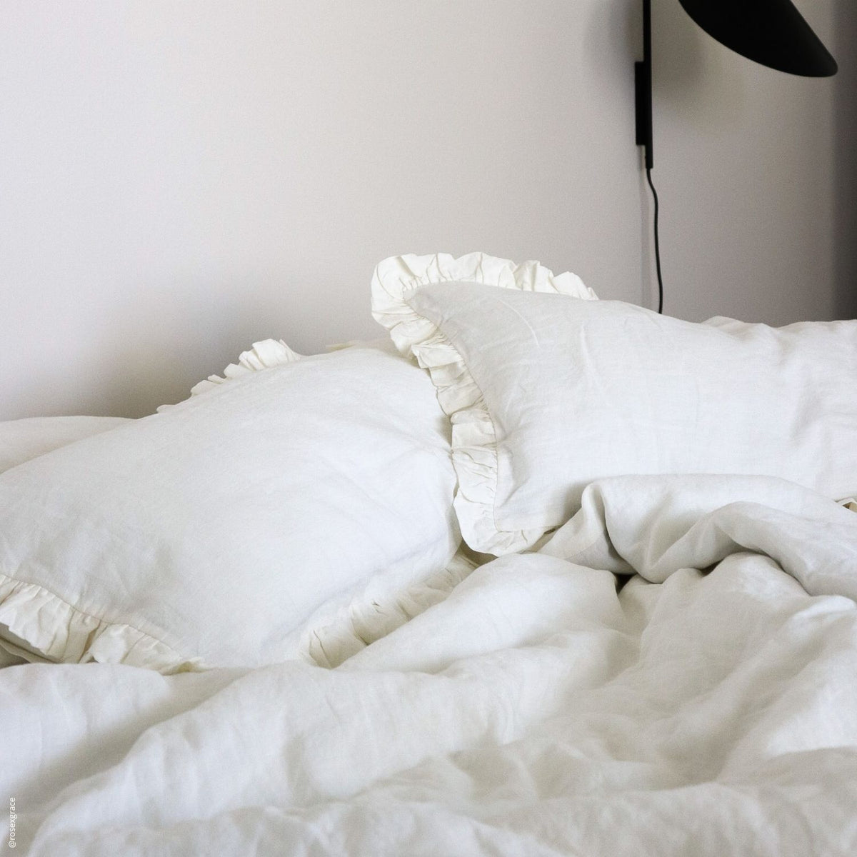Linen Tales Pillowcase with Frills - choose between 6 different variants