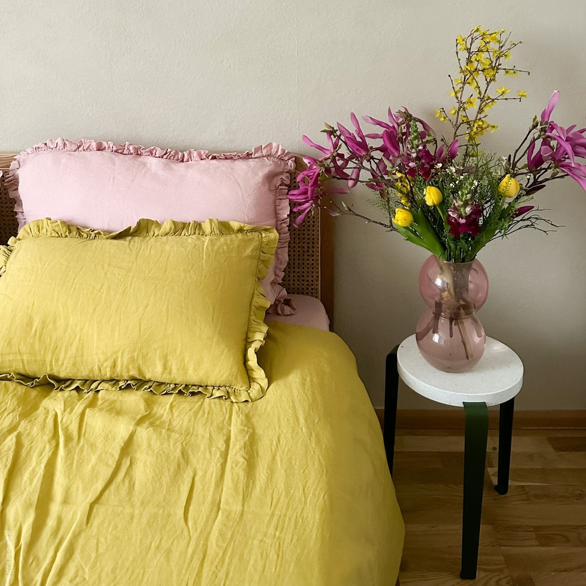 Linen Tales Pillowcase with Frills - choose between 6 different variants